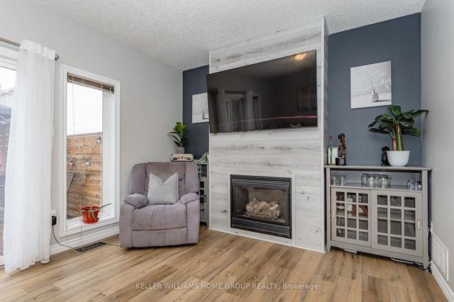 42 Atto Dr, House detached with 3 bedrooms, 3 bathrooms and 3 parking in Guelph ON | Image 7