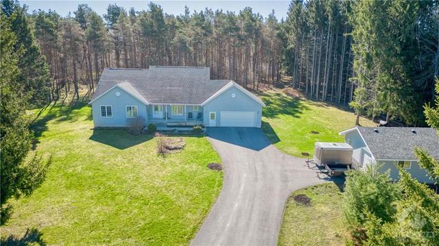 9 Trotters Lane, House detached with 3 bedrooms, 2 bathrooms and 8 parking in Rideau Lakes ON | Image 3