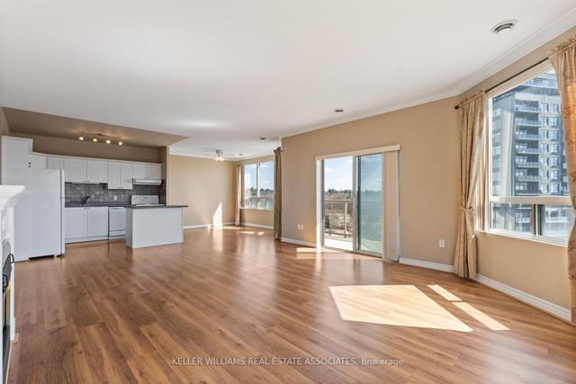 512 - 60 Wyndham St S, Condo with 2 bedrooms, 2 bathrooms and 1 parking in Guelph ON | Image 2