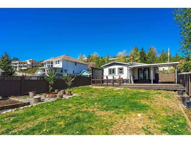 32924 11 Avenue, House detached with 2 bedrooms, 1 bathrooms and 6 parking in Mission BC | Image 24