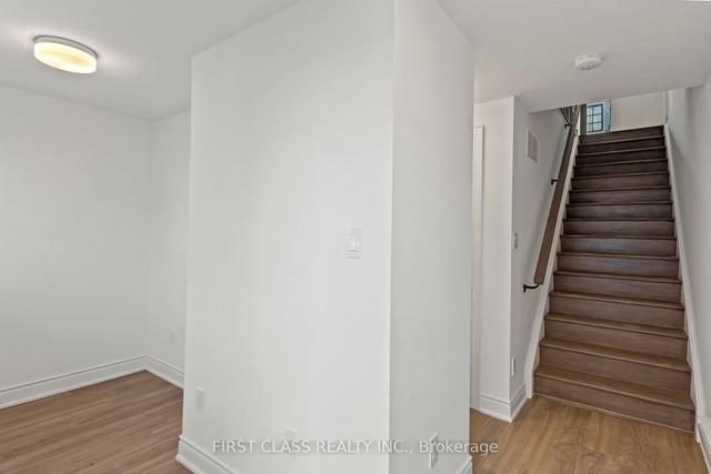 17 - 10 Lunar Cres, Townhouse with 3 bedrooms, 3 bathrooms and 2 parking in Mississauga ON | Image 12