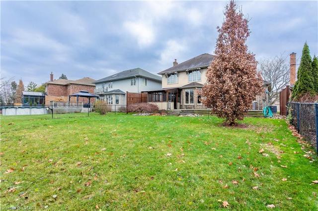 28 Sinclair Crescent, House detached with 3 bedrooms, 3 bathrooms and 8 parking in Aylmer ON | Image 24