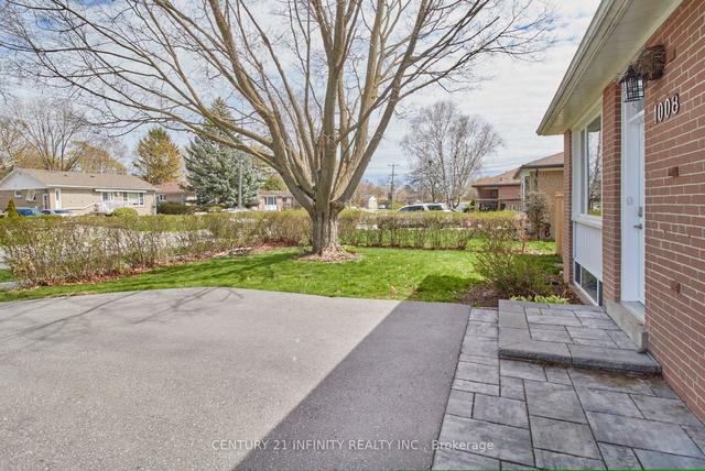 1008 Centre St N, House detached with 3 bedrooms, 2 bathrooms and 4 parking in Whitby ON | Image 34