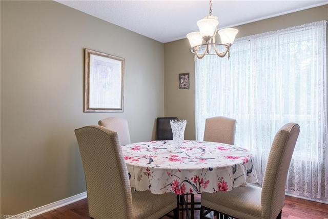 24 The Meadows Street, House detached with 3 bedrooms, 1 bathrooms and 5 parking in St. Catharines ON | Image 12