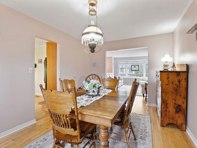 644 Tomahawk Cres, House detached with 3 bedrooms, 2 bathrooms and 6 parking in Hamilton ON | Image 2