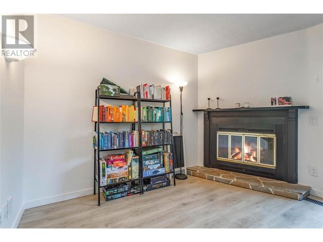 114 - 1050 Springfield Road, House attached with 3 bedrooms, 2 bathrooms and 2 parking in Kelowna BC | Image 19