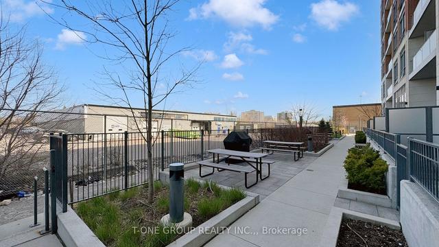 113 - 31 Tippett Rd, Condo with 2 bedrooms, 2 bathrooms and 2 parking in Toronto ON | Image 18