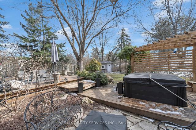 60 Lorraine Cres, House detached with 3 bedrooms, 3 bathrooms and 4 parking in Brampton ON | Image 27