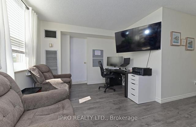 511 - 4 Lisa St, Condo with 3 bedrooms, 2 bathrooms and 1 parking in Brampton ON | Image 23