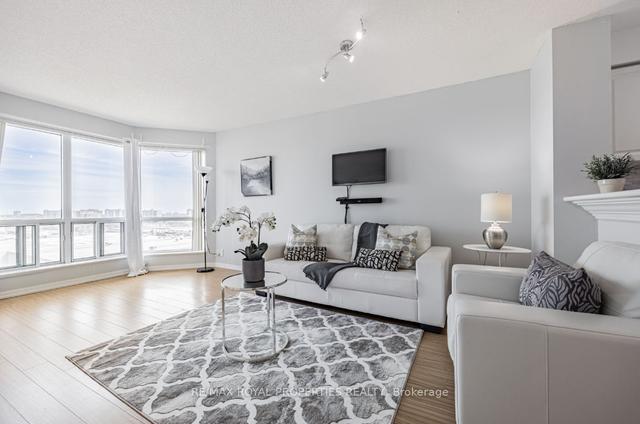 1609 - 11 Lee Centre Dr, Condo with 1 bedrooms, 1 bathrooms and 1 parking in Toronto ON | Image 2