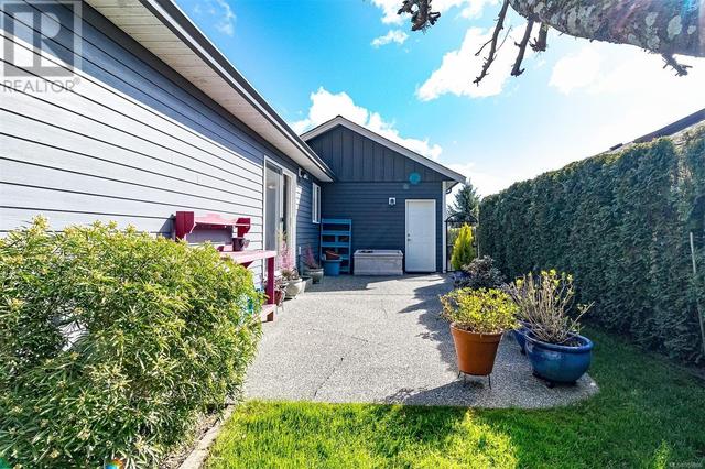 4066 Magnolia Dr, House other with 2 bedrooms, 2 bathrooms and 2 parking in Nanaimo BC | Image 46