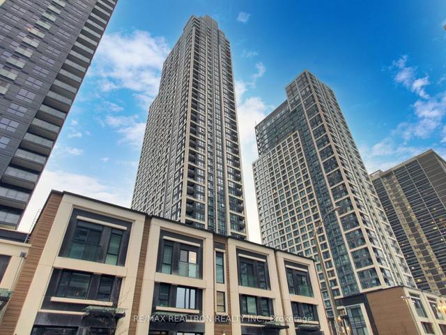 3808 - 7 Mabelle Ave, Condo with 2 bedrooms, 3 bathrooms and 1 parking in Toronto ON | Image 1