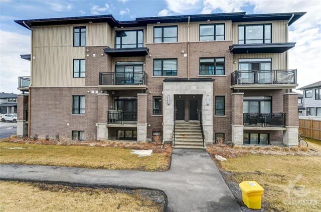 30 Carabiner Private, House attached with 3 bedrooms, 3 bathrooms and 2 parking in Ottawa ON | Image 1