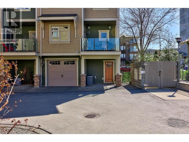 1 - 576 Nicola Street, House attached with 2 bedrooms, 3 bathrooms and null parking in Kamloops BC | Image 31