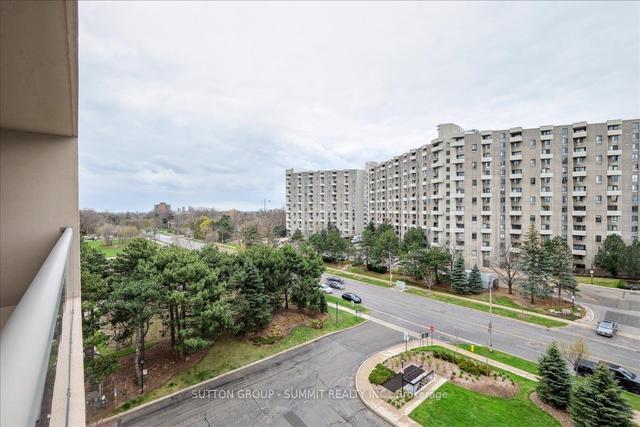 708 - 299 Mill Rd, Condo with 2 bedrooms, 2 bathrooms and 1 parking in Toronto ON | Image 8