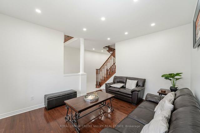 1 White Elm Way, House detached with 5 bedrooms, 5 bathrooms and 6 parking in Brampton ON | Image 37