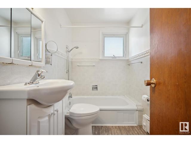 9249 86 St Nw, House detached with 3 bedrooms, 2 bathrooms and null parking in Edmonton AB | Image 19