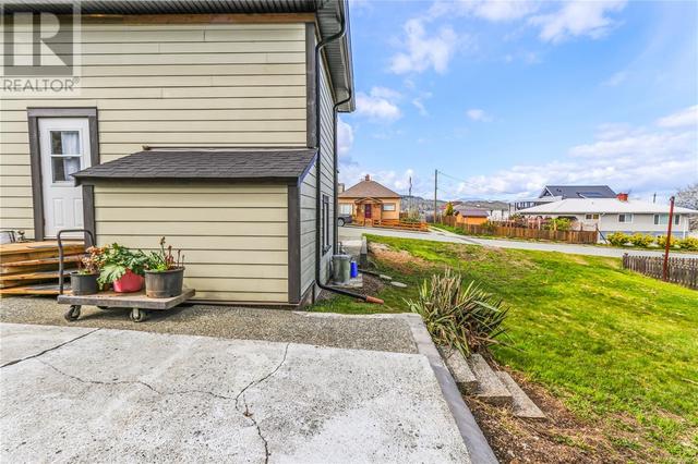 4683 North Cres, House detached with 2 bedrooms, 1 bathrooms and 1 parking in Port Alberni BC | Image 24