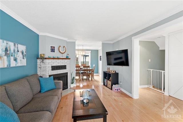 1410 Bortolotti Crescent, House detached with 3 bedrooms, 2 bathrooms and 4 parking in Ottawa ON | Image 6