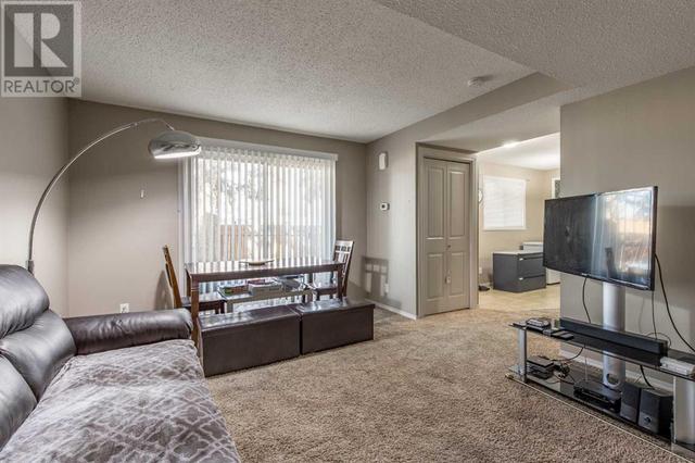 17, - 1915 18 Avenue N, House attached with 3 bedrooms, 1 bathrooms and 2 parking in Lethbridge AB | Image 19