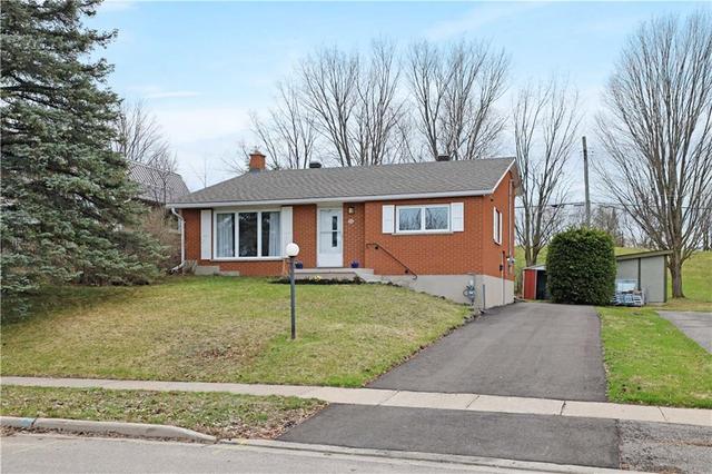 514 Fortington Street, House detached with 3 bedrooms, 2 bathrooms and 3 parking in Renfrew ON | Image 2