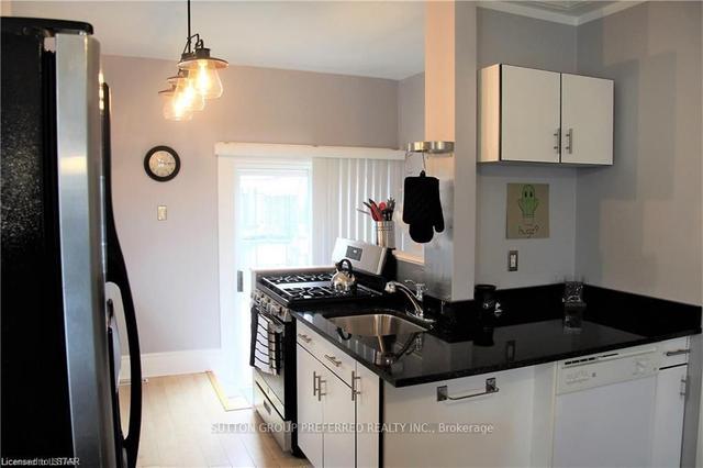 360 Oakland Ave, House detached with 3 bedrooms, 2 bathrooms and 2 parking in London ON | Image 21
