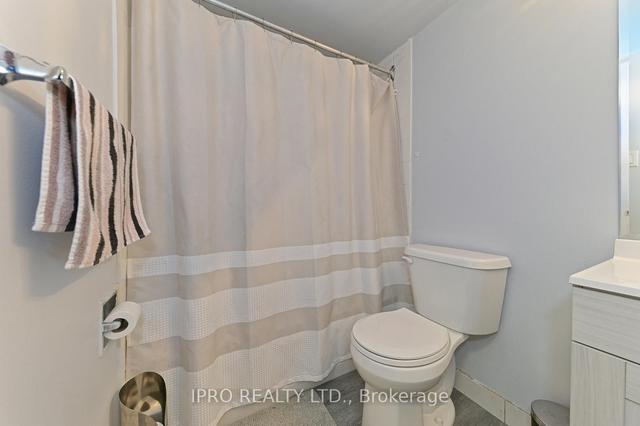 511 - 4 Lisa St, Condo with 3 bedrooms, 2 bathrooms and 1 parking in Brampton ON | Image 13