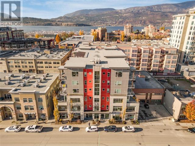408 - 1350 St Paul Street, Condo with 2 bedrooms, 1 bathrooms and 1 parking in Kelowna BC | Image 2
