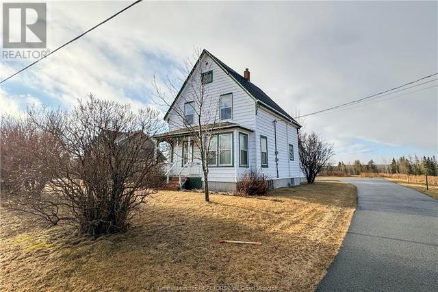 64 Fairfield Rd, House detached with 4 bedrooms, 2 bathrooms and null parking in Sackville NB | Image 3