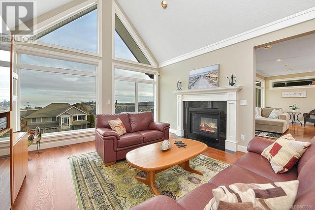 3534 Promenade Cres, House detached with 4 bedrooms, 3 bathrooms and 6 parking in Colwood BC | Image 3