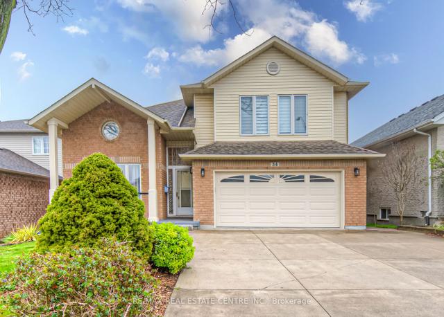34 Westlawn Dr, House detached with 3 bedrooms, 4 bathrooms and 6 parking in Hamilton ON | Image 1