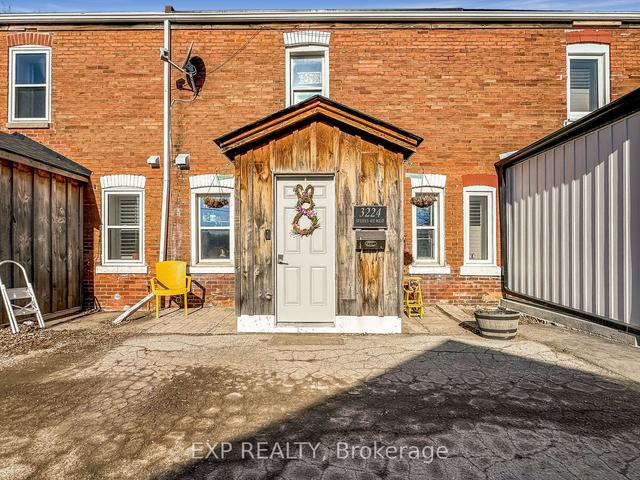 3224 Steeles Ave W, House attached with 2 bedrooms, 2 bathrooms and 3 parking in Milton ON | Image 17