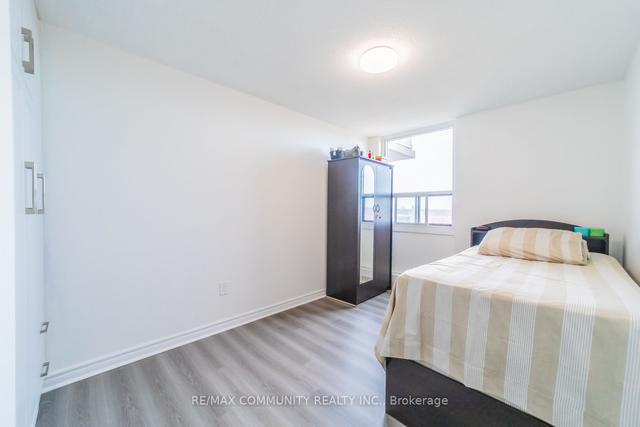 701 - 15 Torrance Rd, Condo with 2 bedrooms, 1 bathrooms and 1 parking in Toronto ON | Image 13