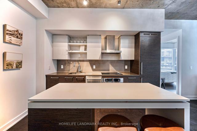 520 - 1030 King St W, Condo with 2 bedrooms, 2 bathrooms and 1 parking in Toronto ON | Image 22