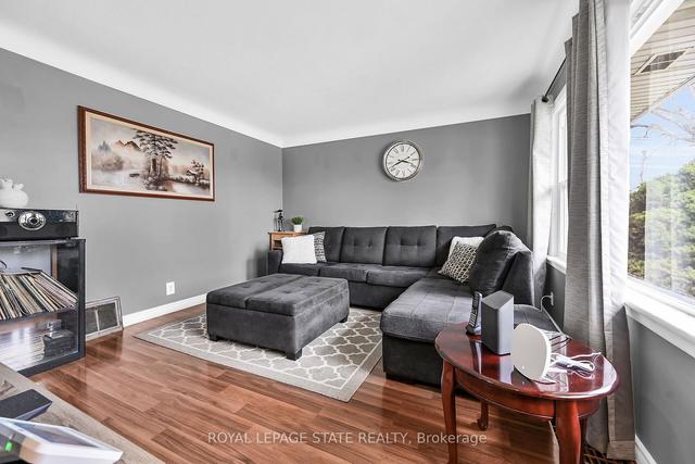 352 East 28th St, House detached with 2 bedrooms, 2 bathrooms and 5 parking in Hamilton ON | Image 4