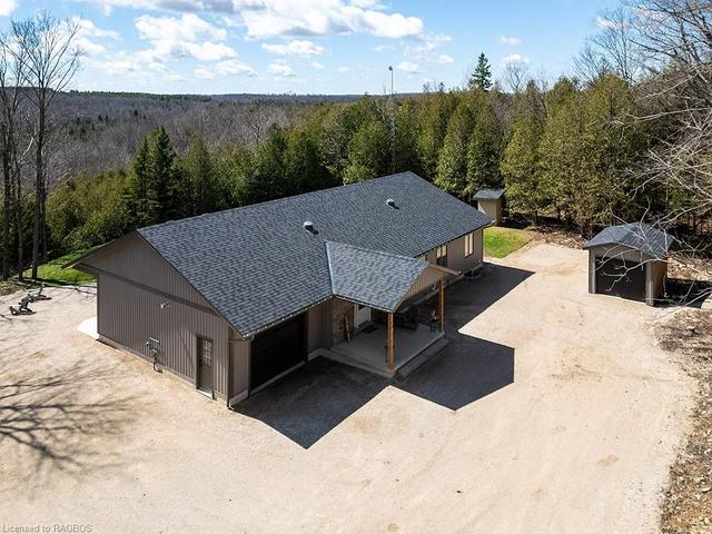 504252 Grey Road 12, House detached with 3 bedrooms, 3 bathrooms and 11 parking in West Grey ON | Image 32