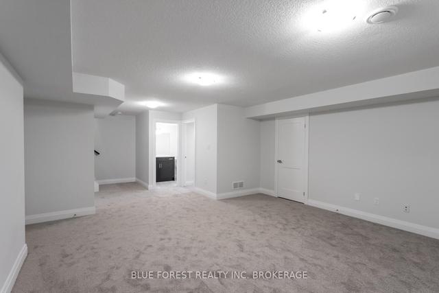 13 - 63 Compass Tr, Townhouse with 3 bedrooms, 3 bathrooms and 3 parking in Central Elgin ON | Image 19