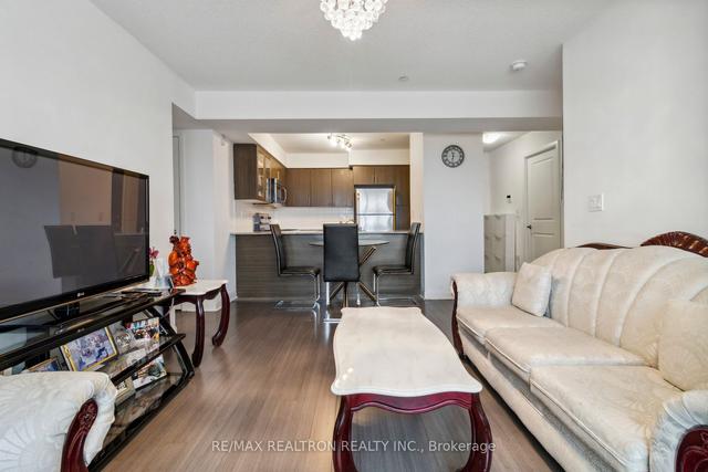 916 - 75 Norman Bethune Ave, Condo with 2 bedrooms, 2 bathrooms and 1 parking in Richmond Hill ON | Image 7