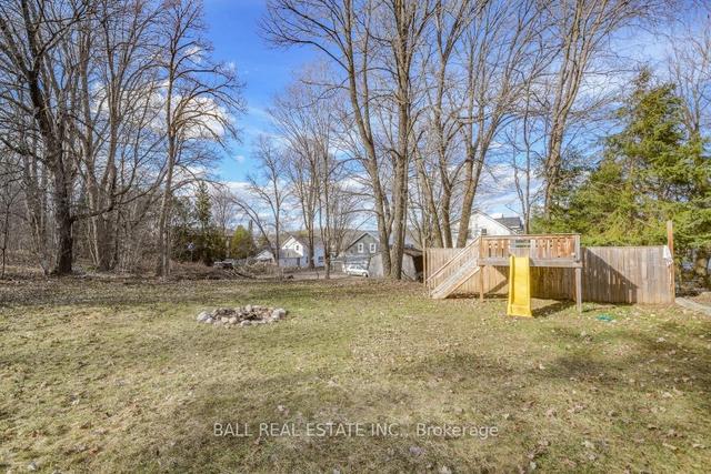 68 Bridge St W, House detached with 3 bedrooms, 2 bathrooms and 5 parking in Bancroft ON | Image 12
