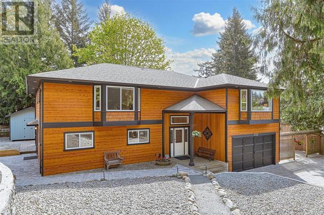 772 Treanor Ave, House detached with 5 bedrooms, 4 bathrooms and 6 parking in Langford BC | Image 2