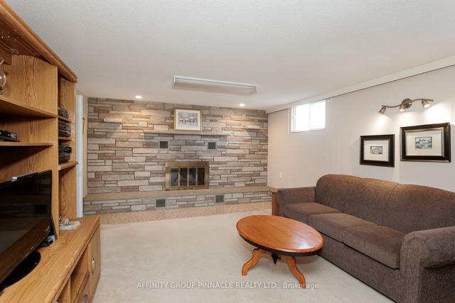 1059 Woodville Rd, House detached with 3 bedrooms, 1 bathrooms and 11 parking in Kawartha Lakes ON | Image 11