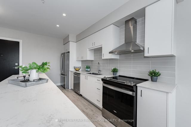 1409 - 15 Glebe St, Condo with 2 bedrooms, 2 bathrooms and 1 parking in Cambridge ON | Image 2