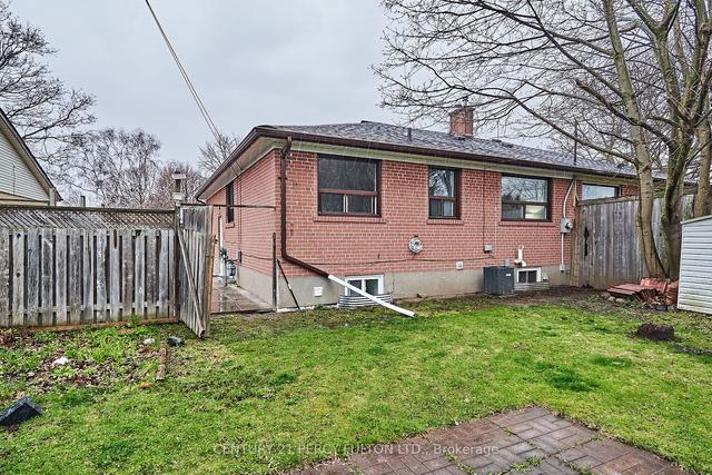 48 Tulloch Dr, House semidetached with 3 bedrooms, 2 bathrooms and 6 parking in Ajax ON | Image 6