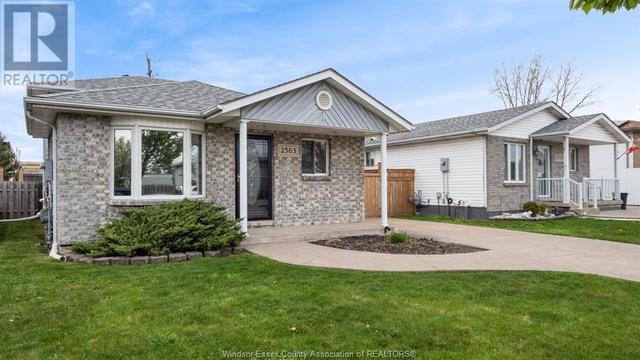 2563 Gem Avenue, House detached with 3 bedrooms, 2 bathrooms and null parking in Windsor ON | Image 39