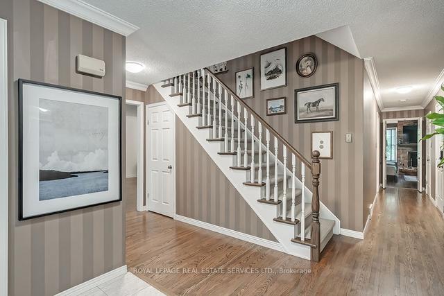 67 Raymar Pl, House detached with 3 bedrooms, 3 bathrooms and 6 parking in Oakville ON | Image 34