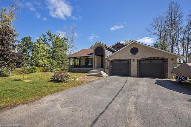 2 Creighton Drive, House detached with 5 bedrooms, 3 bathrooms and 8 parking in Loyalist ON | Image 12