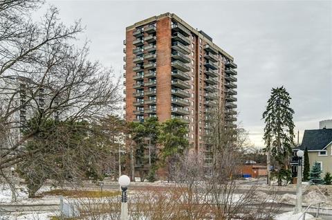 402 - 20 The Driveway Drive, Condo with 2 bedrooms, 2 bathrooms and 1 parking in Ottawa ON | Card Image