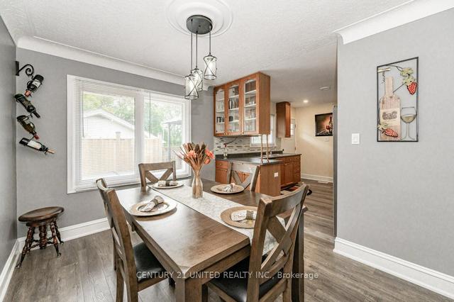 28 Masterson Dr, House detached with 3 bedrooms, 2 bathrooms and 5 parking in St. Catharines ON | Image 3