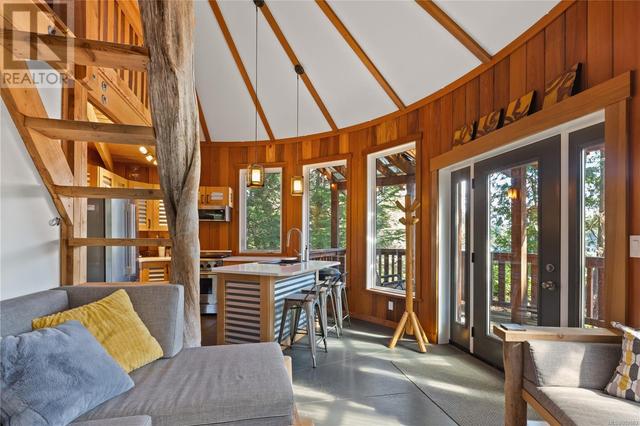 1015 Peninsula Rd, Home with 0 bedrooms, 0 bathrooms and null parking in Ucluelet BC | Image 7