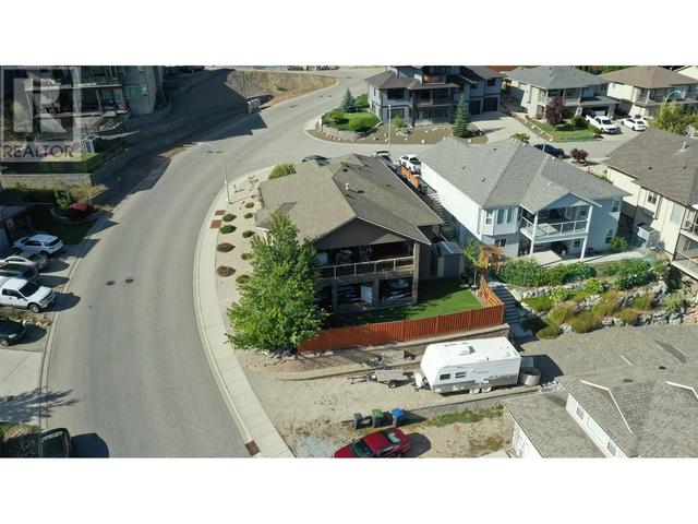 1377 Kendra Court, House detached with 4 bedrooms, 3 bathrooms and 6 parking in Kelowna BC | Image 52